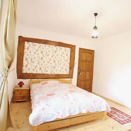 Alojamento de Acomodação e Pequeno-almoço Hubertus 3*