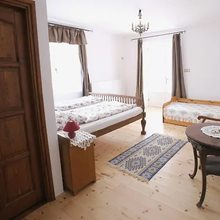 Alojamento de Acomodação e Pequeno-almoço Hubertus Csesznek