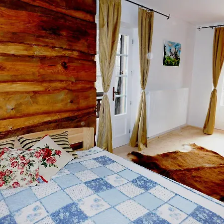 Hubertus 3* Csesznek