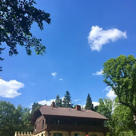 Alojamento de Acomodação e Pequeno-almoço Hubertus 3*