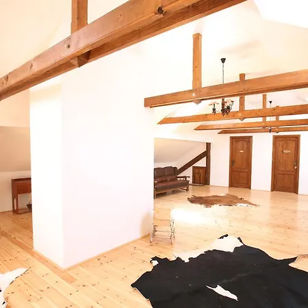 Hubertus 3* Csesznek